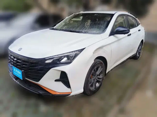Фотография автомобиля — Dongfeng Yixuan