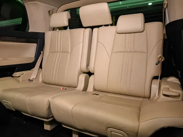 Toyota Alphard — Фото автомобиля 23