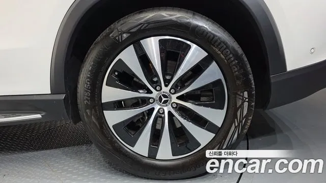 Mercedes-Benz GLE-Class — Фото автомобиля 6
