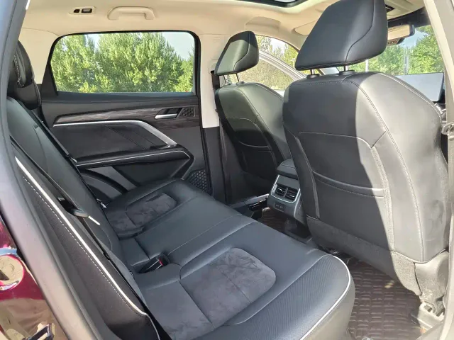 Haval H6 — Фото автомобиля 24