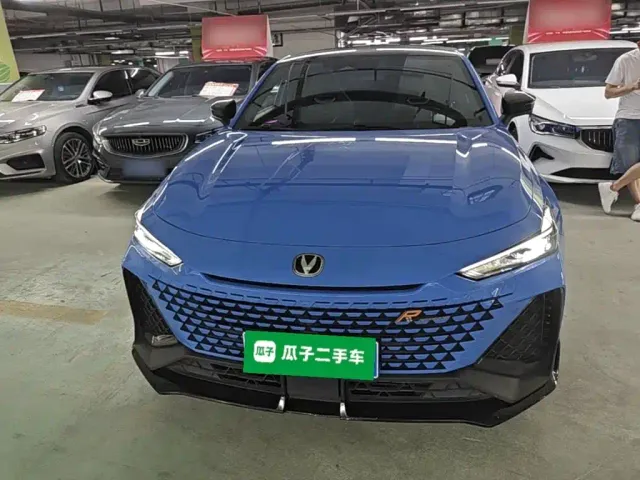 Changan UNI-V — Фото автомобиля 2