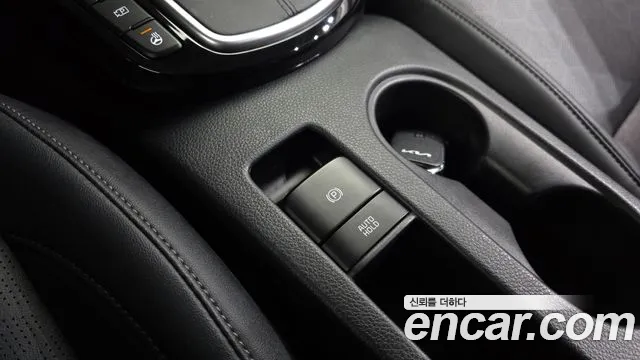 Kia Seltos — Фото автомобиля 18