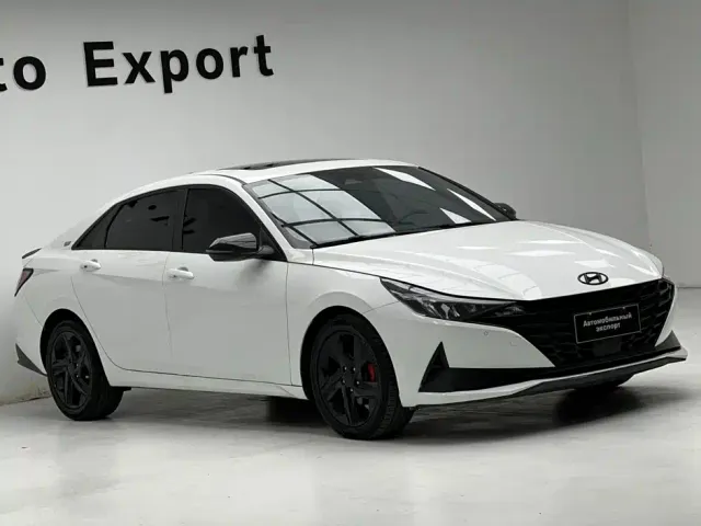 Hyundai Elantra — Фото автомобиля 3