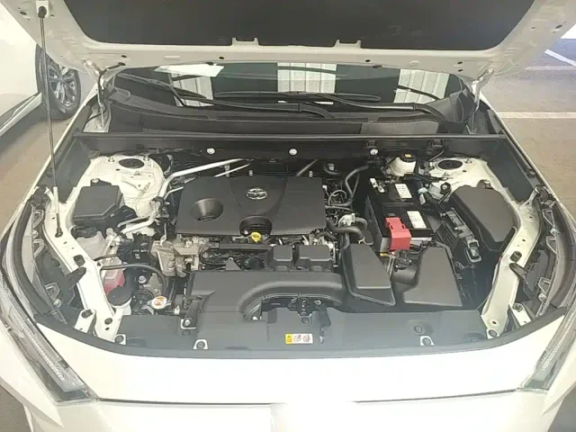Toyota RAV4 — Фото автомобиля 19