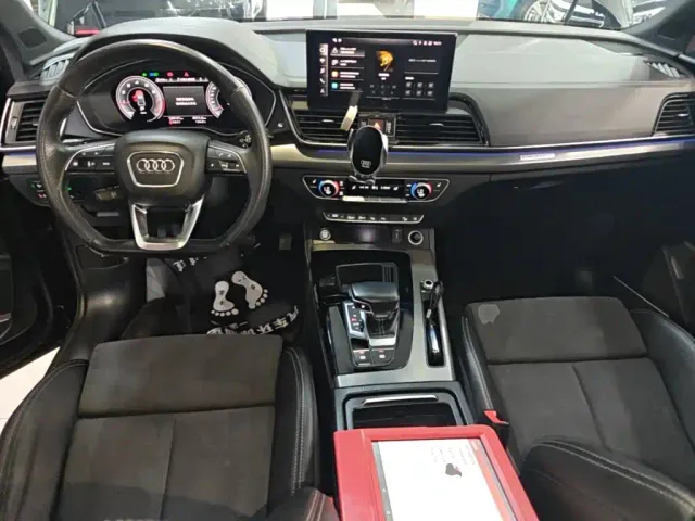 Audi Q5L Sportback — Фото автомобиля 9