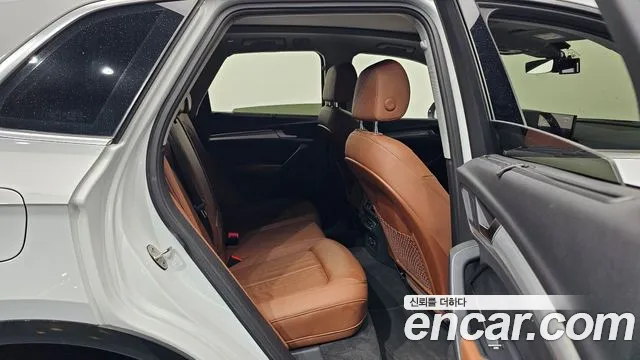 Audi Q5 40 TDI quattro — Фото автомобиля 12