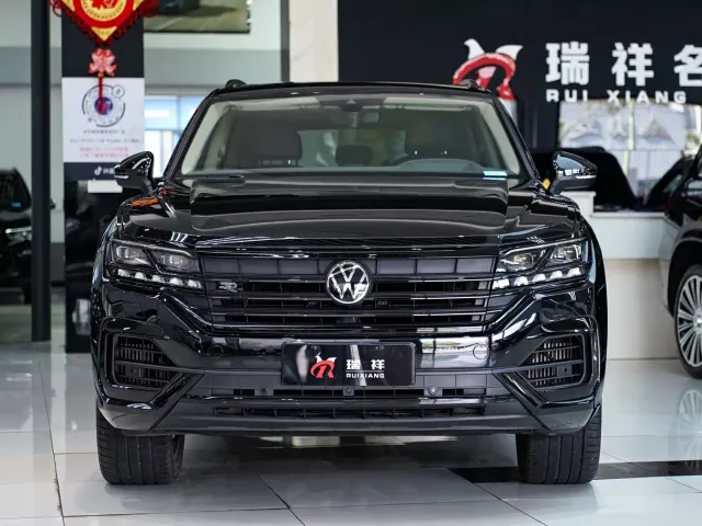 Volkswagen Touareg — Фото автомобиля 3