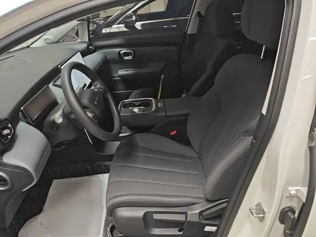 GAC Aion UT — Фото автомобиля 14
