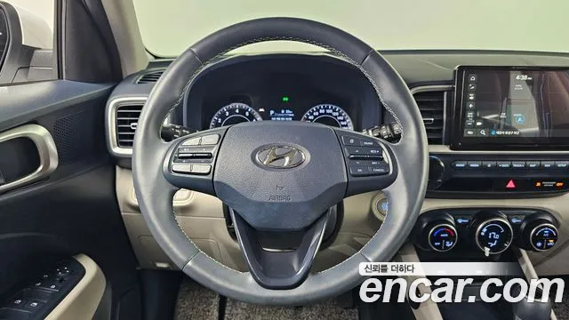 Hyundai Venue — Фото автомобиля 14