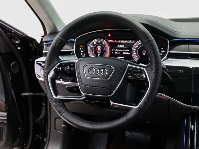 Audi A8 — Фото автомобиля 18