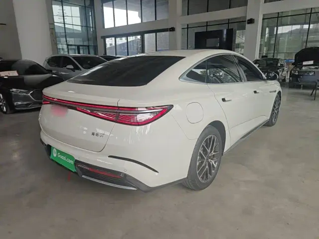 BYD Seal 07 DM-i — Фото автомобиля 4