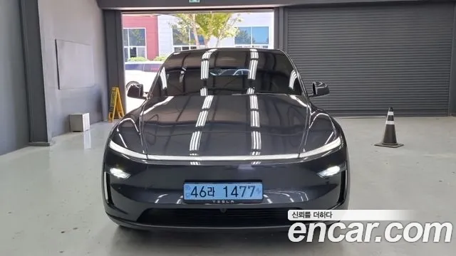 Фотография автомобиля — Tesla Model Y