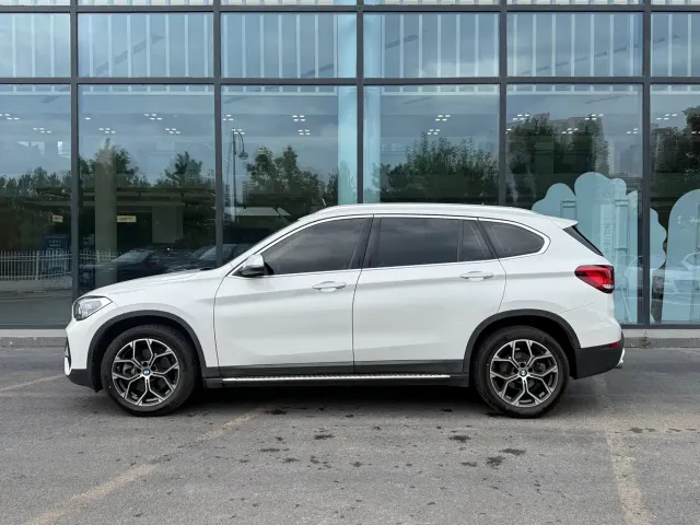 BMW X1 — Фото автомобиля 3