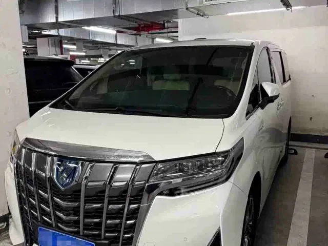 Фотография автомобиля — Toyota Alphard
