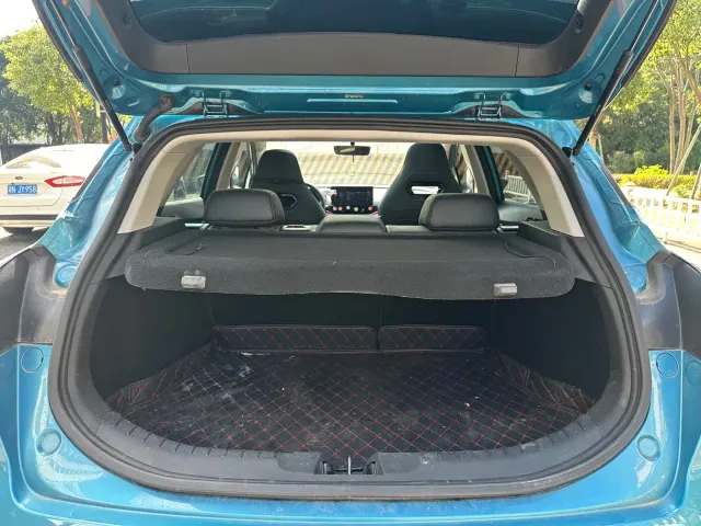 Geely Emgrand S — Фото автомобиля 11