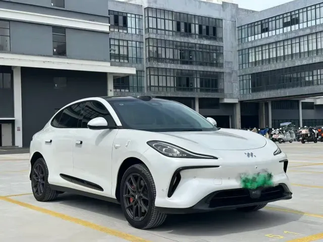 IM Motors LS6 — Фото автомобиля 3