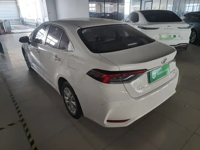 Toyota Corolla — Фото автомобиля 4