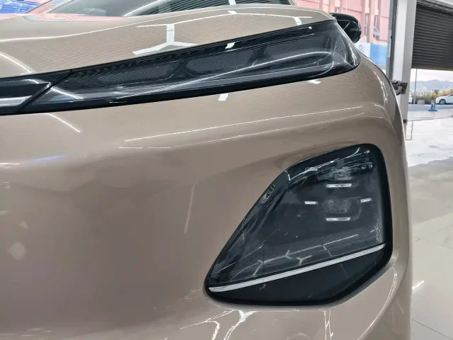 Changan Qiyuan Q05 — Фото автомобиля 17