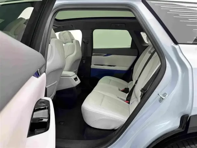 Cadillac IQ Ao Ge 2024 Standard Range — Фото автомобиля 17