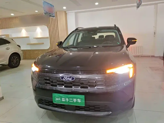 Ford Lingrui — Фото автомобиля 2