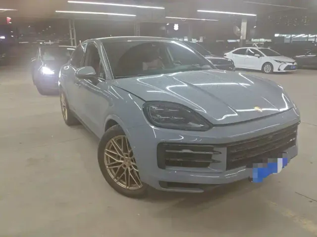 Porsche Cayenne — Фото автомобиля 3