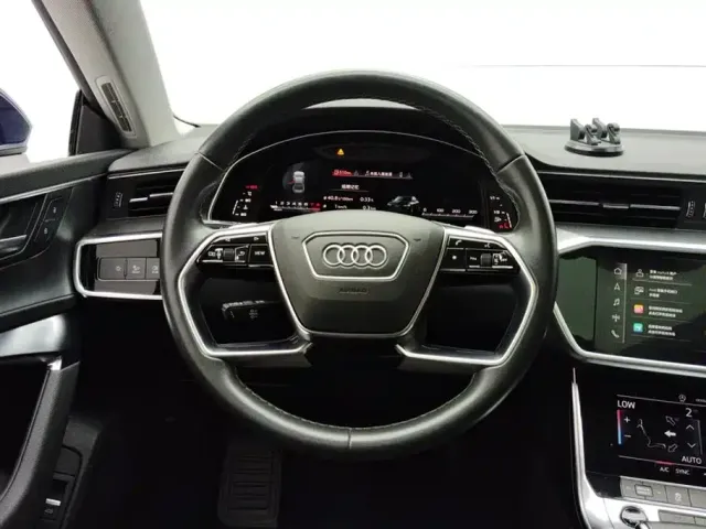 Audi A7L — Фото автомобиля 15