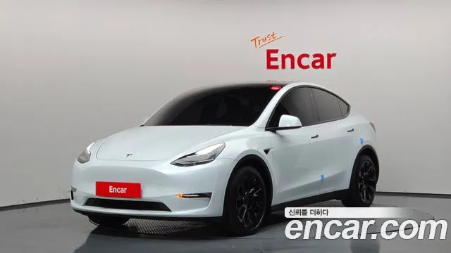 Фотография автомобиля — Tesla Model Y