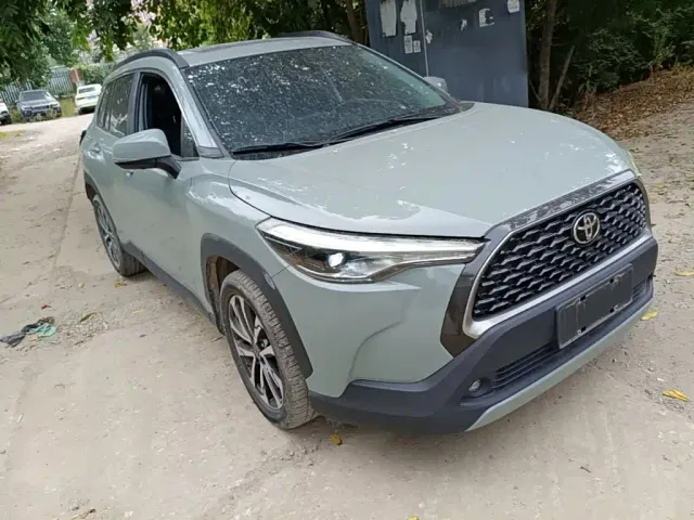 Toyota Corolla Cross — Фото автомобиля 3