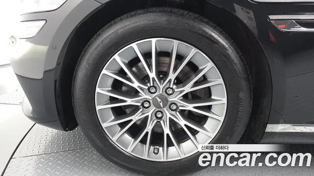 Genesis G80 Бензин 2.5 турбо AWD — Фото автомобиля 5