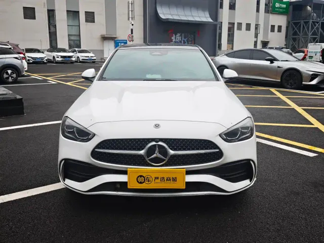 Mercedes-Benz C-Class — Фото автомобиля 3