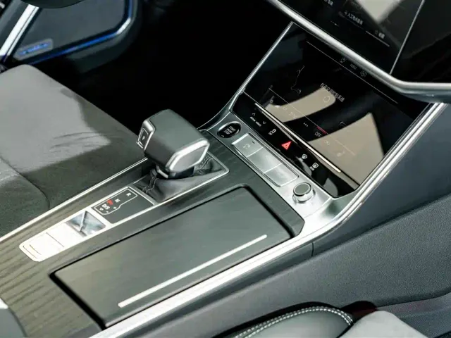Audi A6L — Фото автомобиля 19