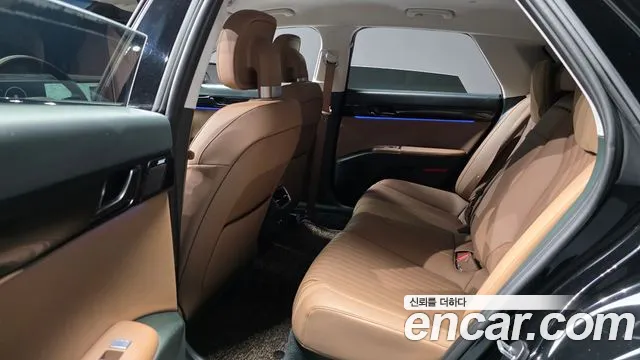 Hyundai Grandeur GN7 — Фото автомобиля 12