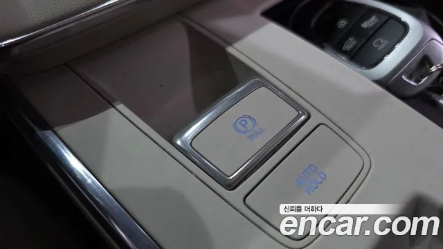Hyundai Grandeur — Фото автомобиля 24