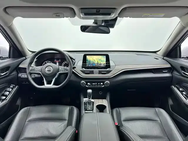 Nissan Teana — Фото автомобиля 8
