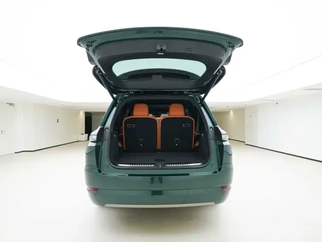 Li Auto L9 — Фото автомобиля 6