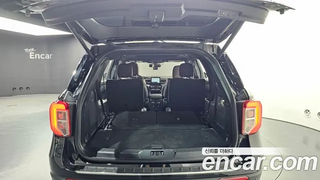 Ford Explorer Generation 6 — Фото автомобиля 20