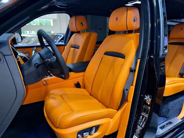 Rolls-Royce Cullinan — Фото автомобиля 12