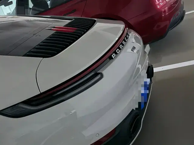 Porsche 911 — Фото автомобиля 17
