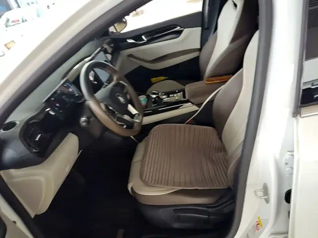 BYD Qin PLUS — Фото автомобиля 14