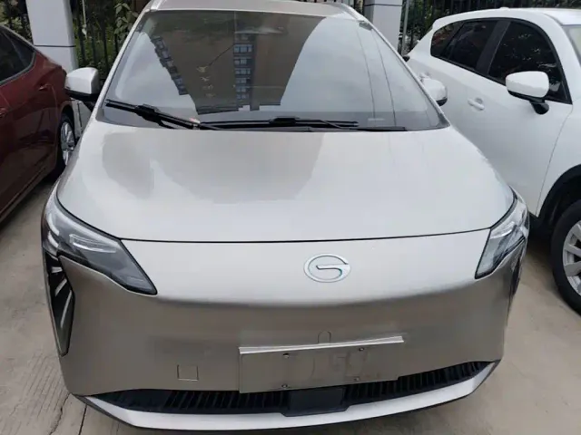 GAC Aion Y — Фото автомобиля 2
