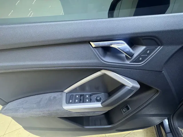 Audi Q3 — Фото автомобиля 11