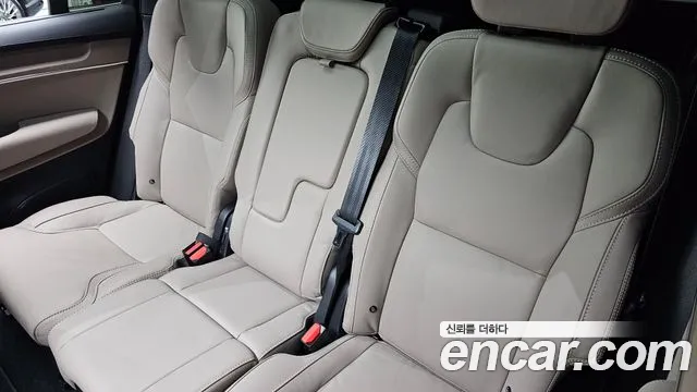 Volvo XC90 Generation 2 — Фото автомобиля 29