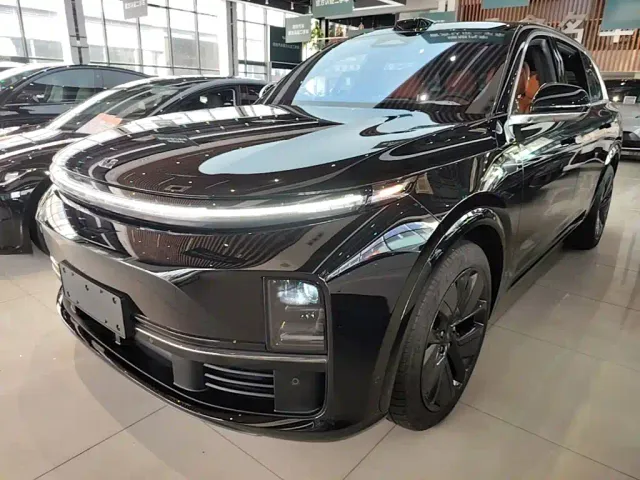 Фотография автомобиля — Li Auto L7