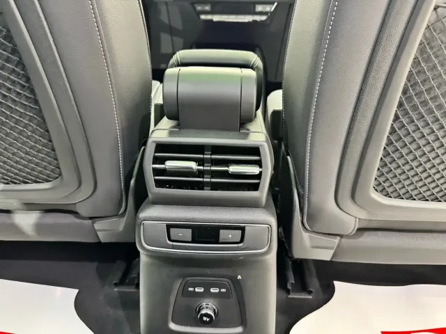 Audi Q5 e-tron — Фото автомобиля 19