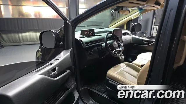 Hyundai Staria Staria Tourer 11 мест — Фото автомобиля 10