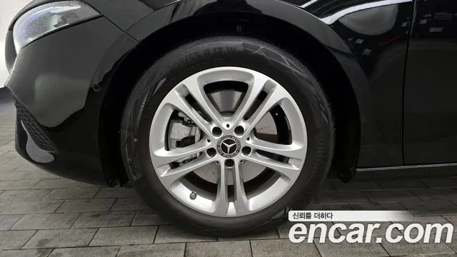 Mercedes-Benz A-Class — Фото автомобиля 5