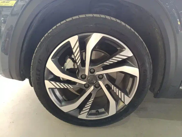 Geely Xingyue L — Фото автомобиля 22
