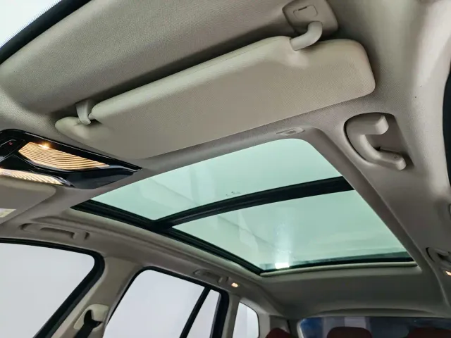 BMW iX3 — Фото автомобиля 15