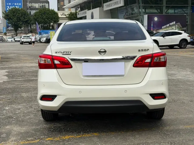 Nissan Sylphy — Фото автомобиля 23