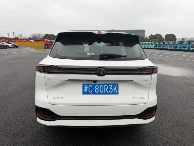 Changan CS75 Plus — Фото автомобиля 13